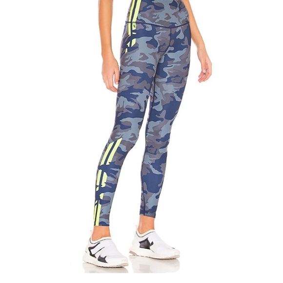 with Pants - WITH camo leggings